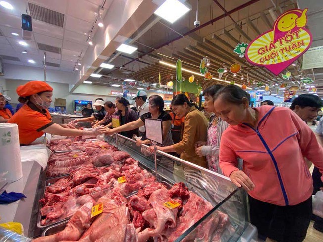 Cuối năm, thịt heo ngoại tràn vào Việt Nam