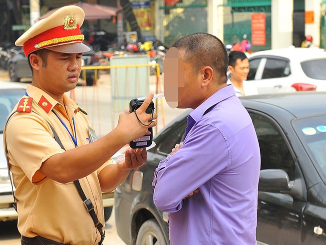 Chính phủ đề xuất tăng mức phạt tiền nhiều lĩnh vực