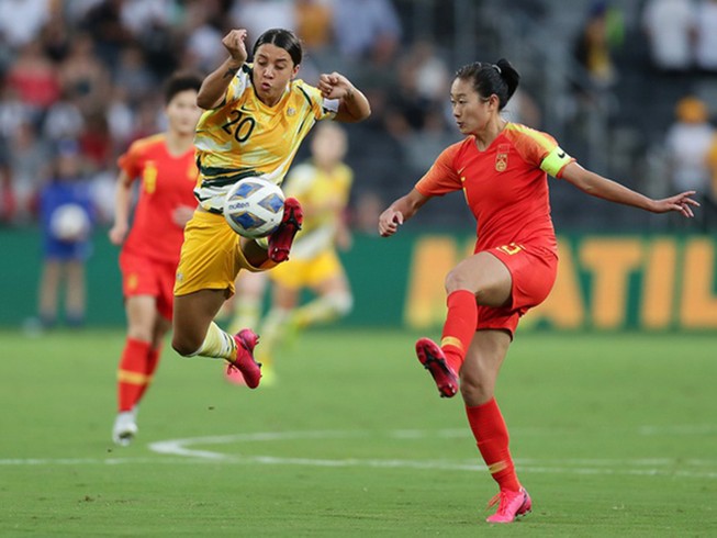 Hòa nữ Trung Quốc 1-1, Úc gặp Việt Nam trận play off