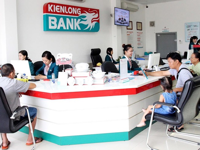 Dịch COVID-19: Doanh nghiệp sốt ruột chờ ngân hàng giải cứu