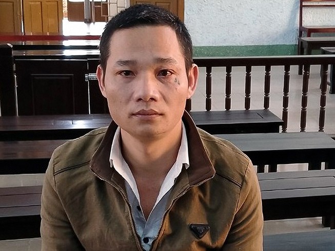 Tông thẳng vào xe CSGT, lãnh 13 năm 9 tháng tù