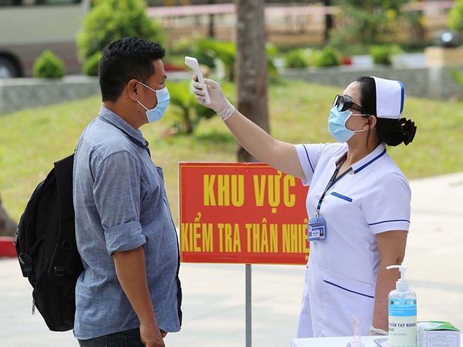 Dịch COVID-19: Dàn trận sẵn sàng cách ly trên diện rộng
