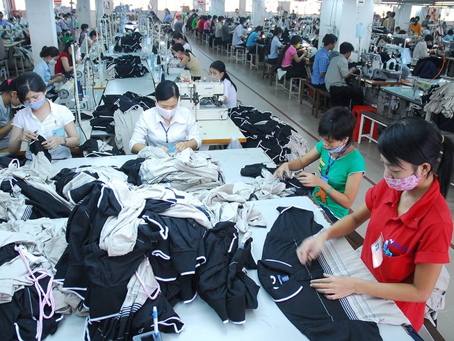 Dịch COVID-19: Ngân hàng cấp bách tiếp sức doanh nghiệp