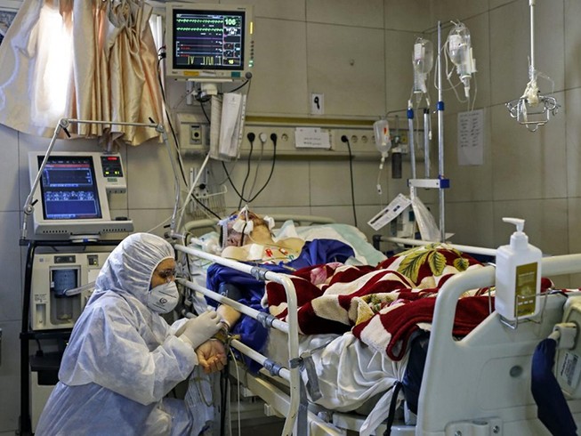 COVID-19: Tình hình đặc biệt nghiêm trọng ở nhiều điểm nóng