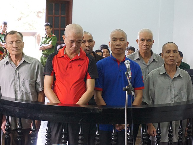 Đi tù xong, 6 cựu binh được lật lại tội danh