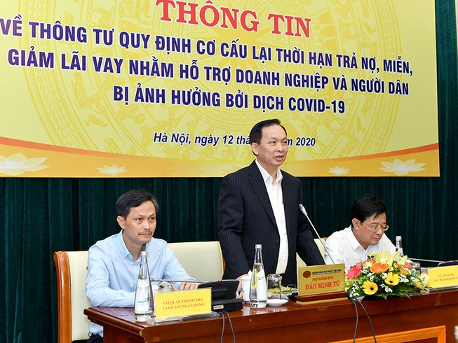 Giãn nợ để giúp doanh nghiệp vượt qua dịch COVID-19