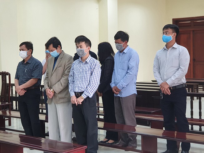 Tuyên án 5 cựu thanh tra nhận hối lộ