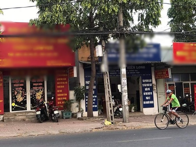 Giới luật sư chống chọi với đại dịch COVID-19