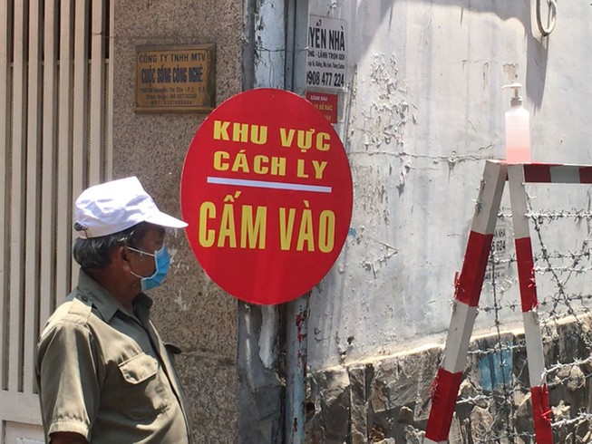 Phường giám sát người cách ly tại nhà ra sao?