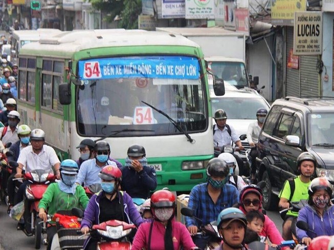 COVID-19: Đề xuất xe buýt chở tối đa 20 người