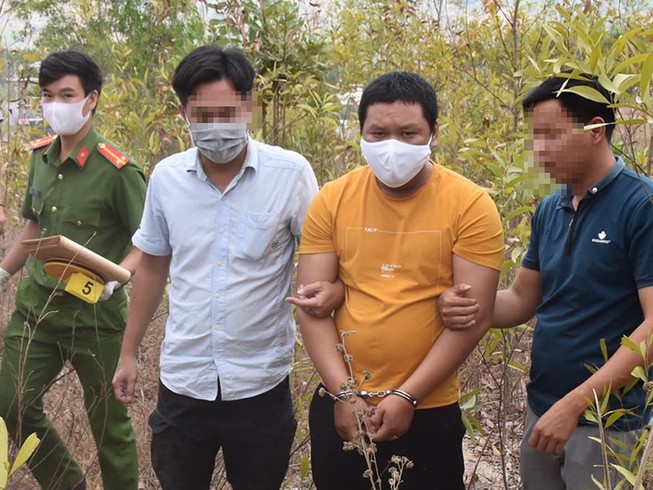 Vết máu tố kẻ sát hại thượng tọa và người làm công quả