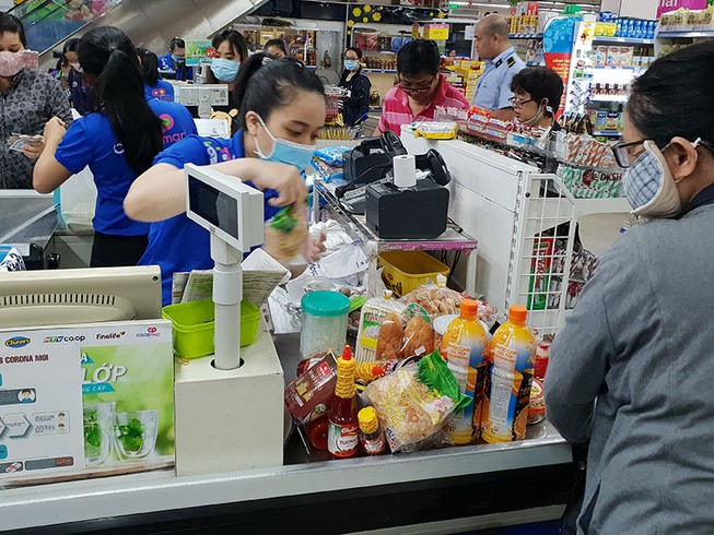 ‘14 ngày vàng’ chống dịch: Hàng hóa không thiếu!