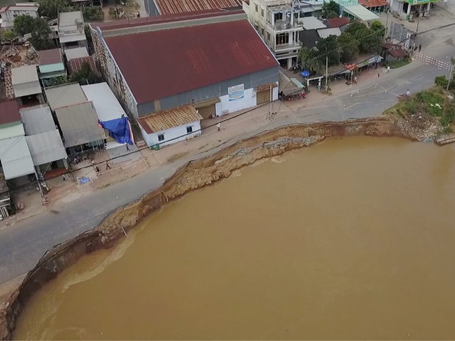 Miền Tây sẽ sạt lở dữ dội vào đầu mùa mưa tới