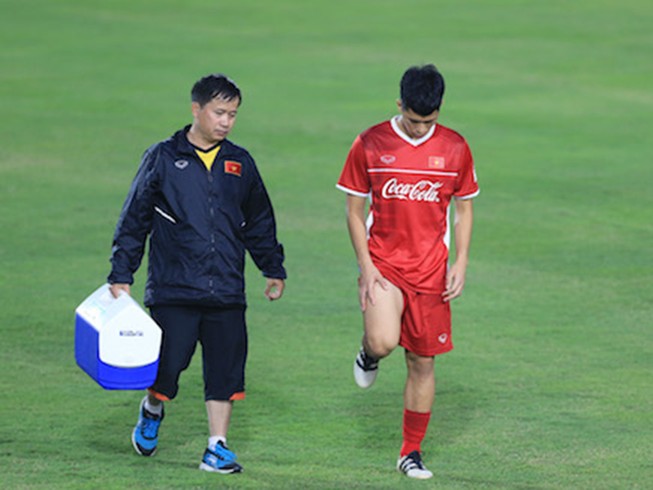 Lợi, hại từ việc AFC hoãn vòng loại World Cup
