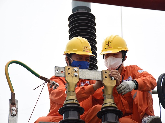 Chính thức áp dụng gói hỗ trợ tiền điện 11.000 tỉ đồng