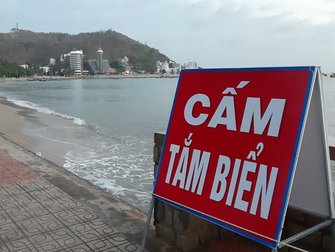 Vũng Tàu vẫn cấm tắm biển
