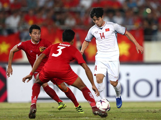 Khán giả Việt Nam thỏa thích với AFF Cup 2020