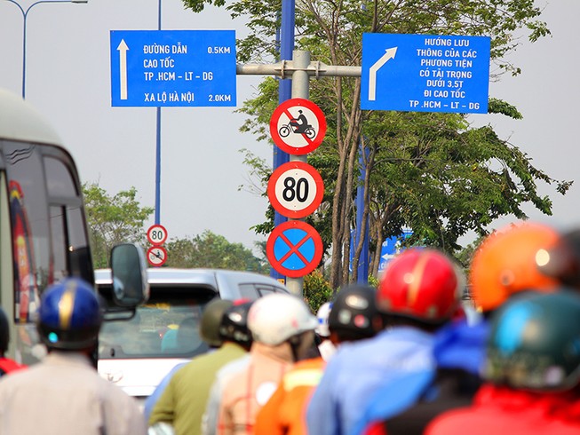2 dự luật về giao thông của Bộ Công an và GTVT chồng chéo