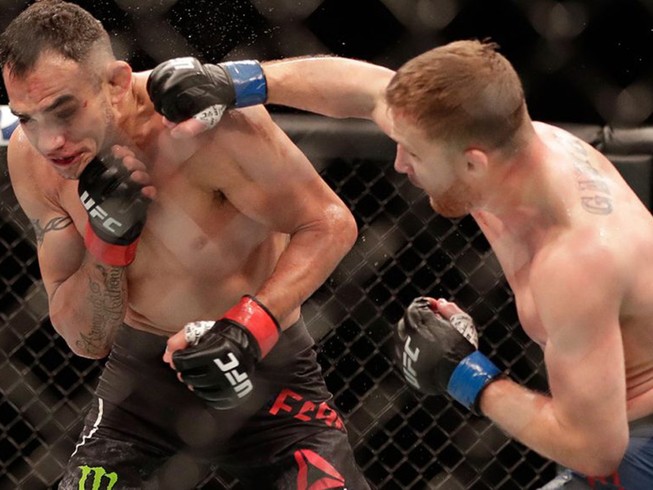 Loạt trận UFC 249: Ngựa về ngược