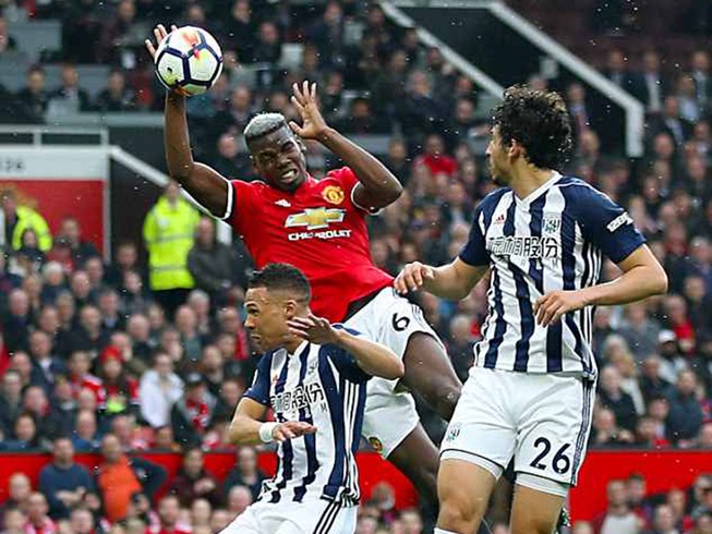 Chelsea, Man. Utd kích hoạt thị trường