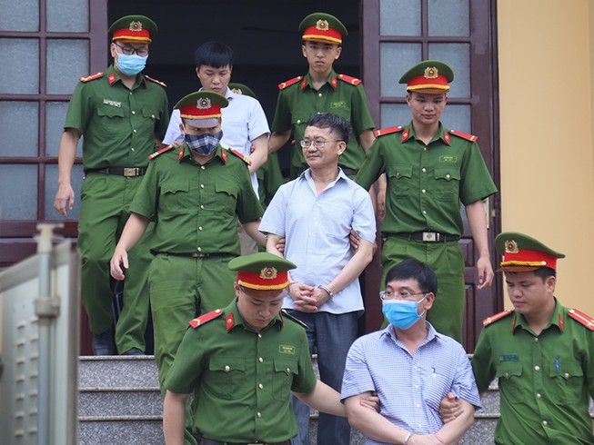 Chỉ nhờ ‘xem điểm’ nhưng điểm lại được nâng cao vút
