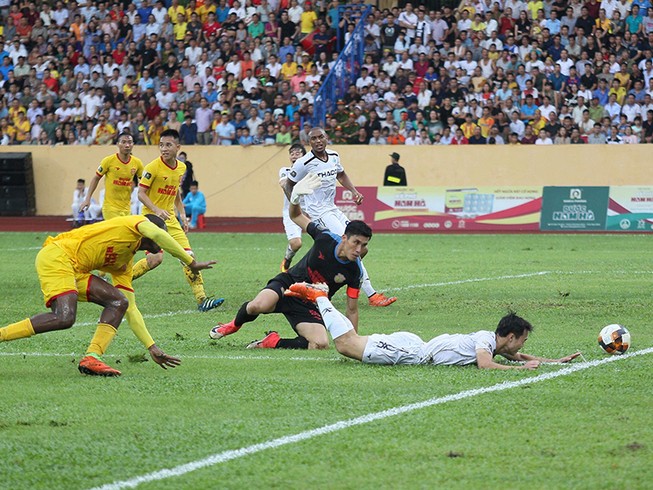 Chưa biết ai hơn ai!