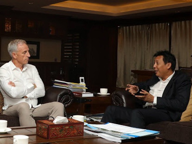 Rời Myanmar, ông Eric đến Việt Nam làm giám đốc kỹ thuật