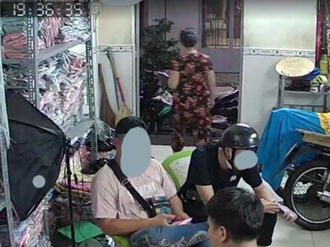 Cảnh giác với chiêu mua hàng thật, chuyển khoản ảo