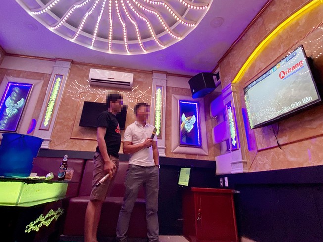 Kiến nghị cho phép sớm mở lại dịch vụ karaoke