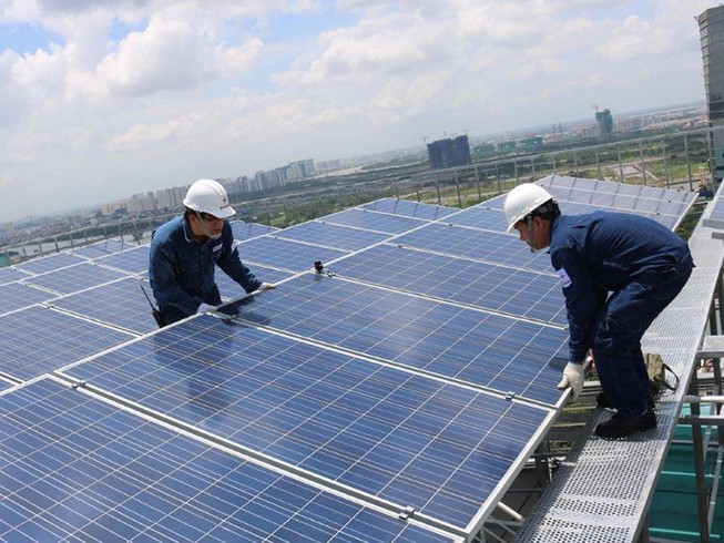 Nhiều ưu đãi khi đầu tư điện mặt trời áp mái