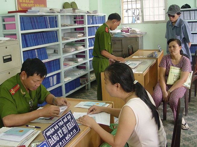 Đã chuyển hộ khẩu, có bị xóa thường trú?