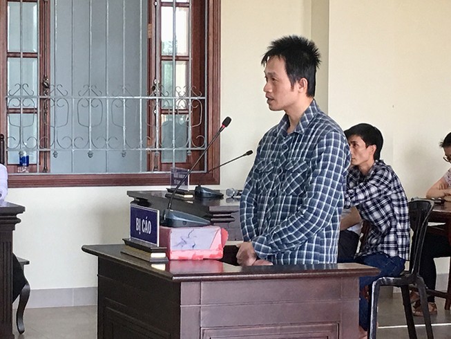 Tranh cãi vụ cửa hàng trưởng bán 6.745 thùng sữa