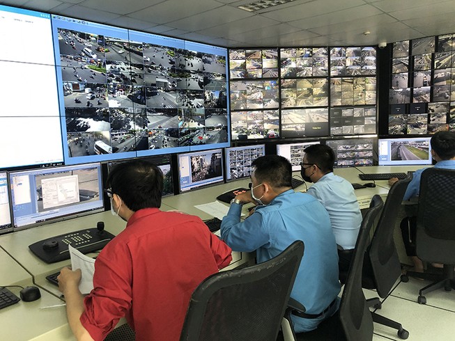 Camera trị nạn dừng, đỗ xe sai quy định