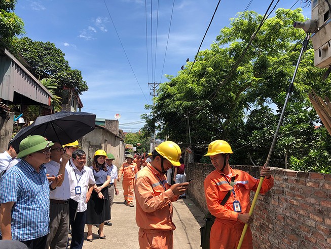 Kiến nghị người dân theo dõi sản lượng điện tiêu thụ hằng ngày