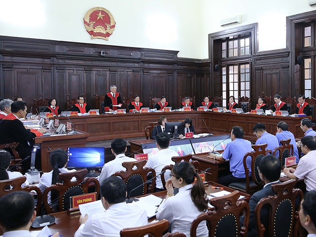 Án ‘đụng trần’ và lịch sử Điều 404 BLTTHS 2015