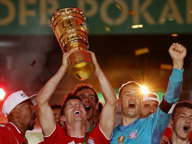 Lại là Bayern và Lewandowski