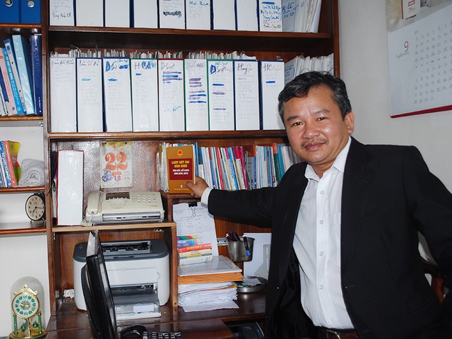 Thầy giáo thắng kiện sau 14 năm với 8 phiên tòa