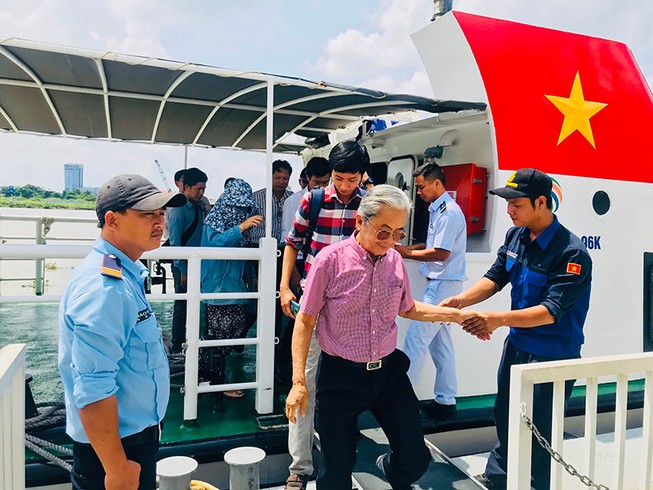 Nhiều lợi thế phát triển du lịch đường thủy ở TP.HCM
