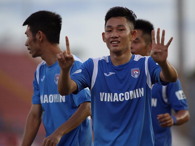 Cả Than Quảng Ninh phải cách ly, Cúp Quốc gia lại đổi lịch