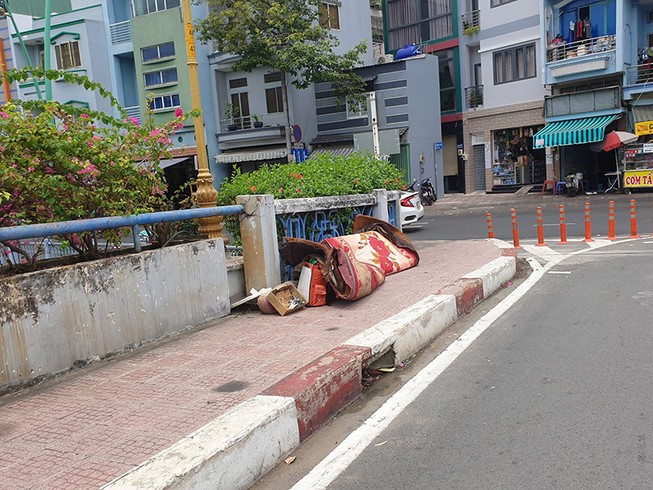TP.HCM quản lý chặt việc thu gom rác cồng kềnh