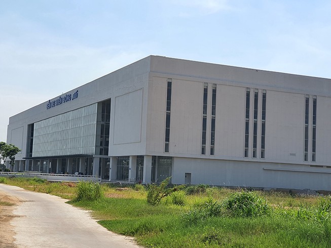 Bến xe Miền Đông mới chưa đủ điều kiện hoạt động