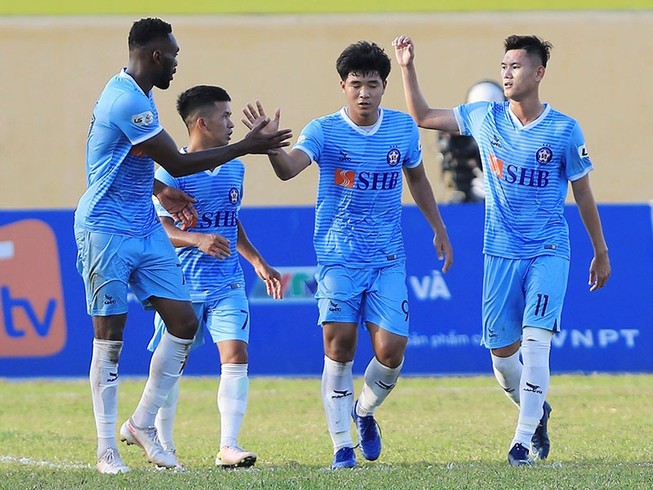 Các CLB bi quan về khả năng trở lại của V-League