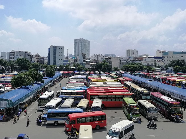 Nhiều băn khoăn khi Bến xe Miền Đông mới hoạt động