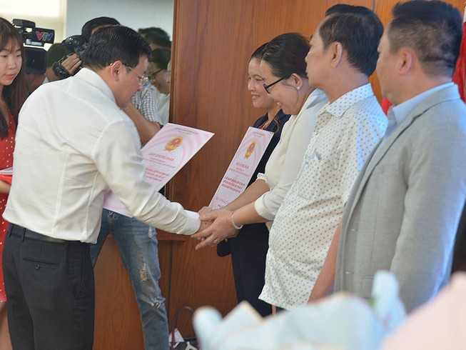 TP.HCM cấp bách tháo gỡ việc cấp sổ hồng