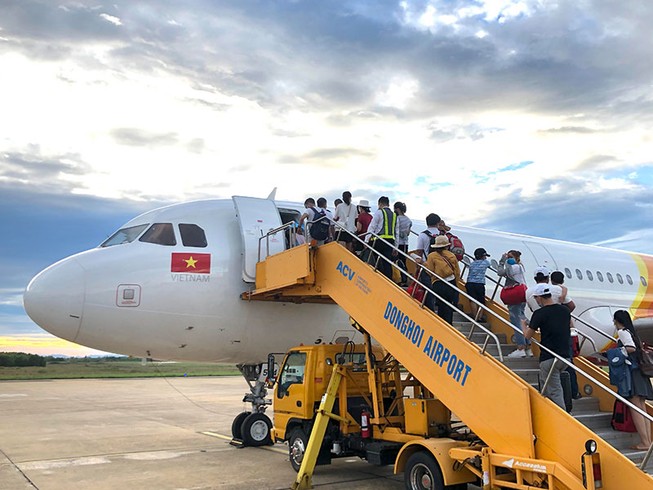 Tỉnh nào cũng muốn có sân bay