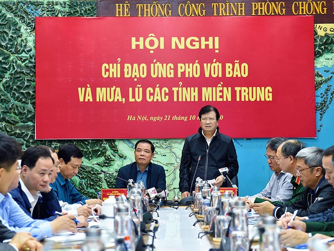 Phó Thủ tướng: Cần thiết điều trực thăng cứu nạn