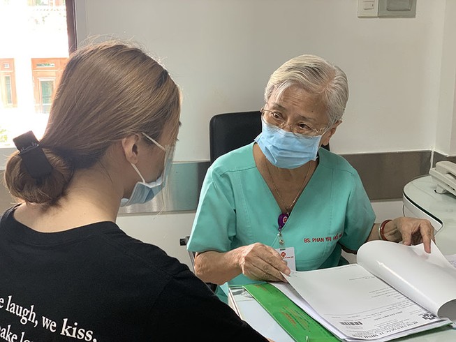 Vị bác sĩ 86 tuổi vẫn mê nghề