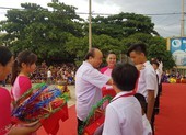 Thủ tướng Nguyễn Xuân Phúc vui trung thu cùng trẻ em Quảng Nam