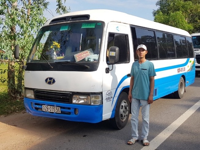 Tài xế xài bằng giả bị tạm giữ xe khách