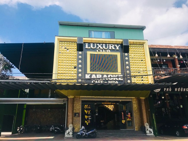 Đột kích quán karaoke, phát hiện 34 người đang phê ma túy